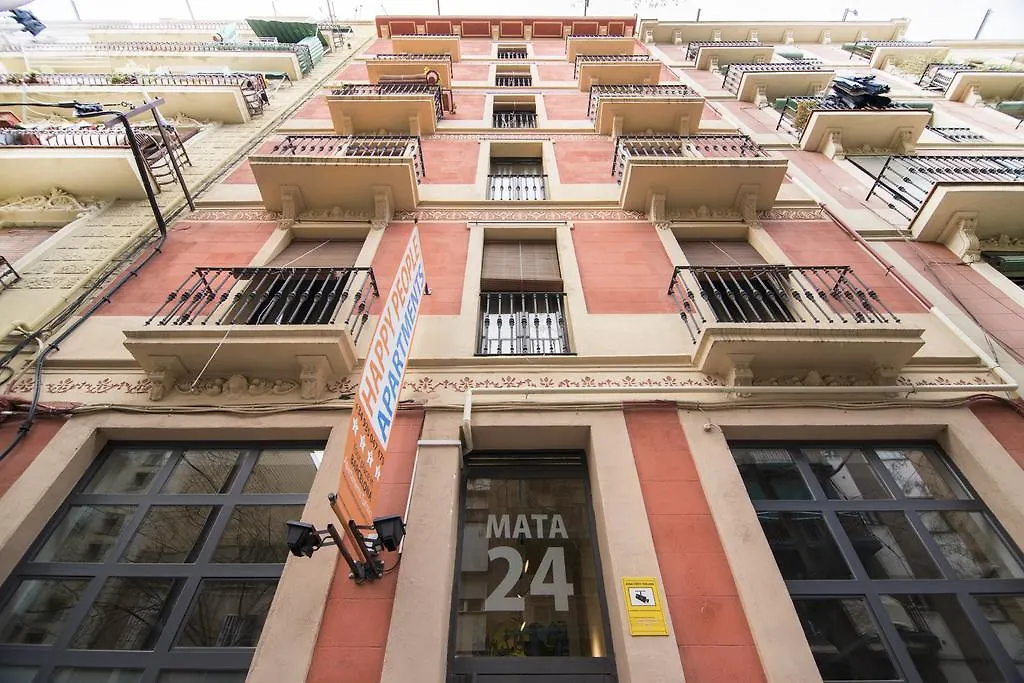Happy People Ramblas Harbour Apartments Barcelona Spanien